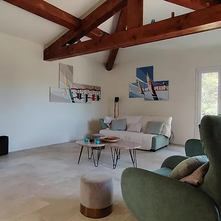 La Madrague Vue * Hyères