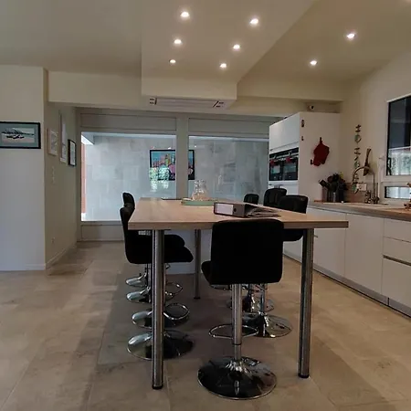 La Madrague Vue * Hyères