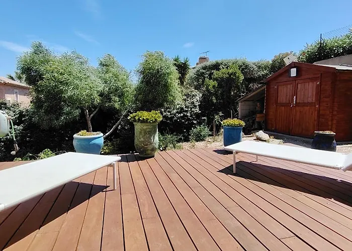 La Madrague Vue * Hyères