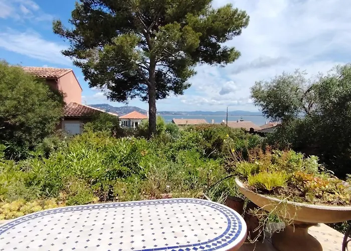 La Madrague Vue Hyères