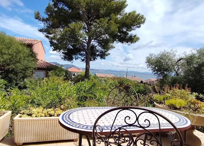 La Madrague Vue Hyères